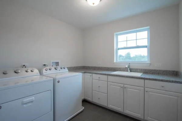 136 Roman Lane 12