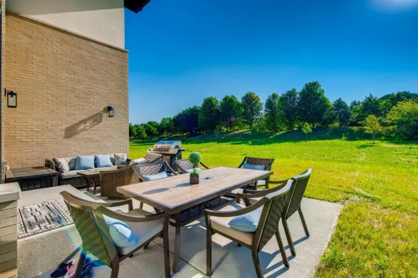 Contemporary Abode 10